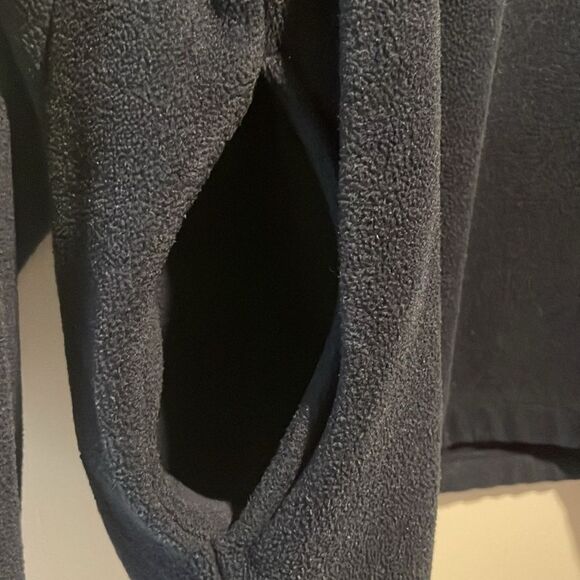 Warner Bros- Tazmanian Devil Logo Embroidered 1/4 Zip Fleece Pullover- Size XL - Picture 6 of 7